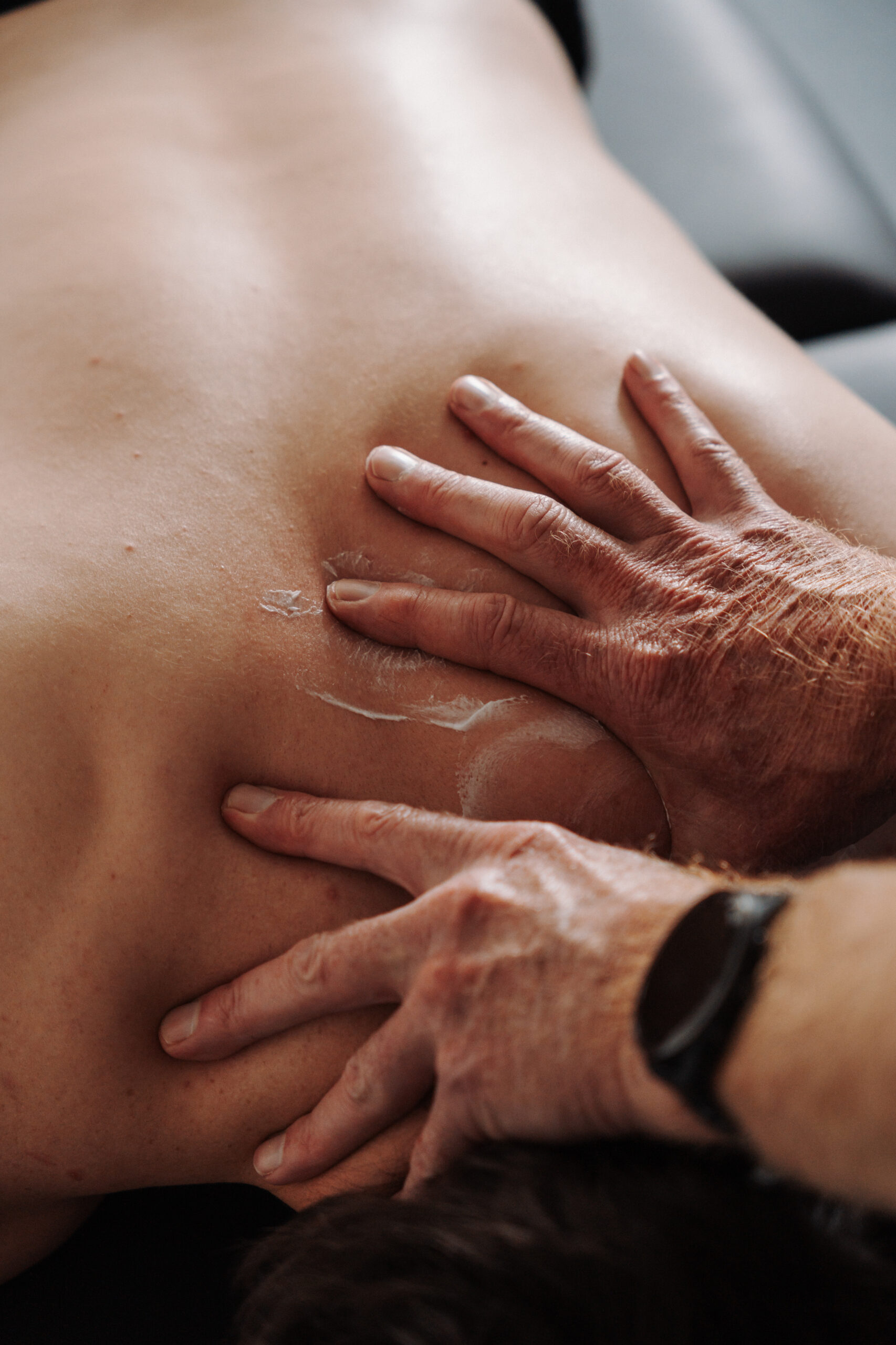 back and neck pain physiotherapy treatment in ballarat